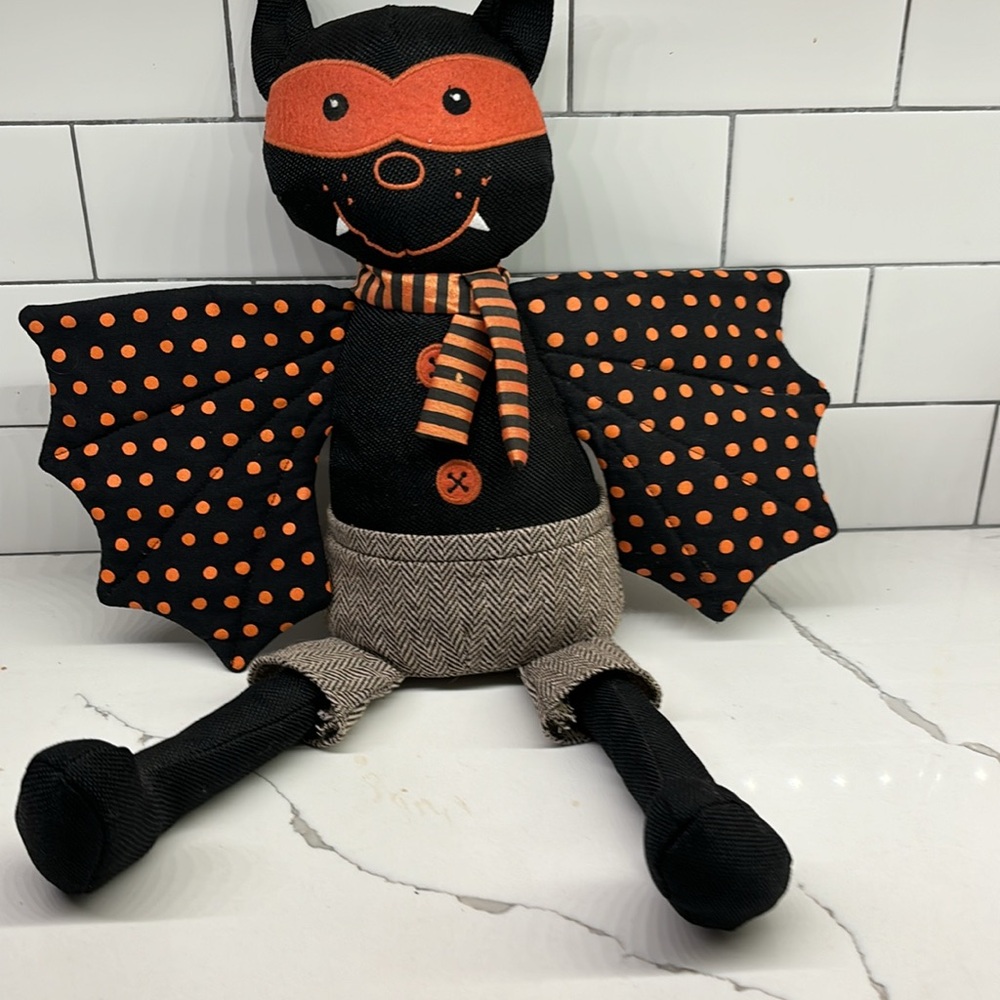 Halloween Bat with mask shelf sitter polka dot wings - Picture 2 of 7